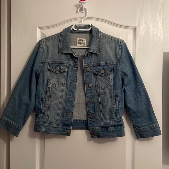 Jean jacket - Picture 1 of 4